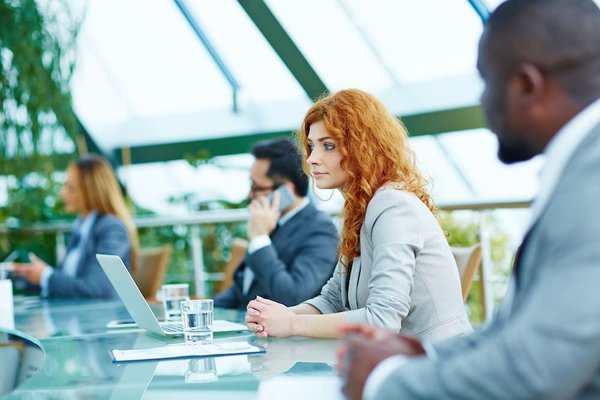 Est-il possible de trouver une croisière qui offre des conférences sur la conservation des océans par des experts?